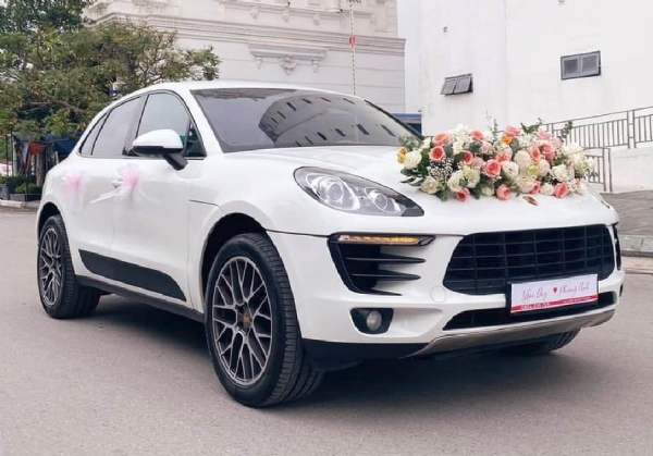 Thuê xe cưới Porsche – Lựa chọn đẳng cấp cho lễ rước dâu sang trọng