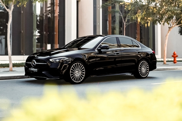 Thuê xe tự lái Mercedes đời mới cho chuyến đi thêm hoàn hảo