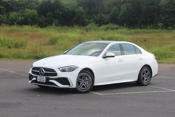 Dịch vụ thuê Mercedes tự lái tiện lợi, đa dạng mẫu xe đẳng cấp