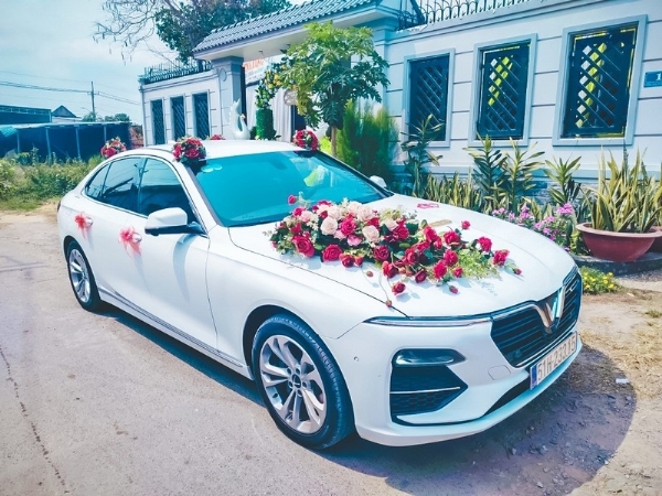 Thuê xe cưới VinFast sang trọng, hiện đại, nâng tầm đám cưới của bạn