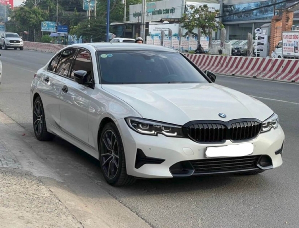 Dịch vụ cho thuê xe BMW 320i: Sang trọng, an toàn và đầy ấn tượng