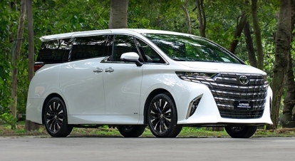 Toyota Alphard 