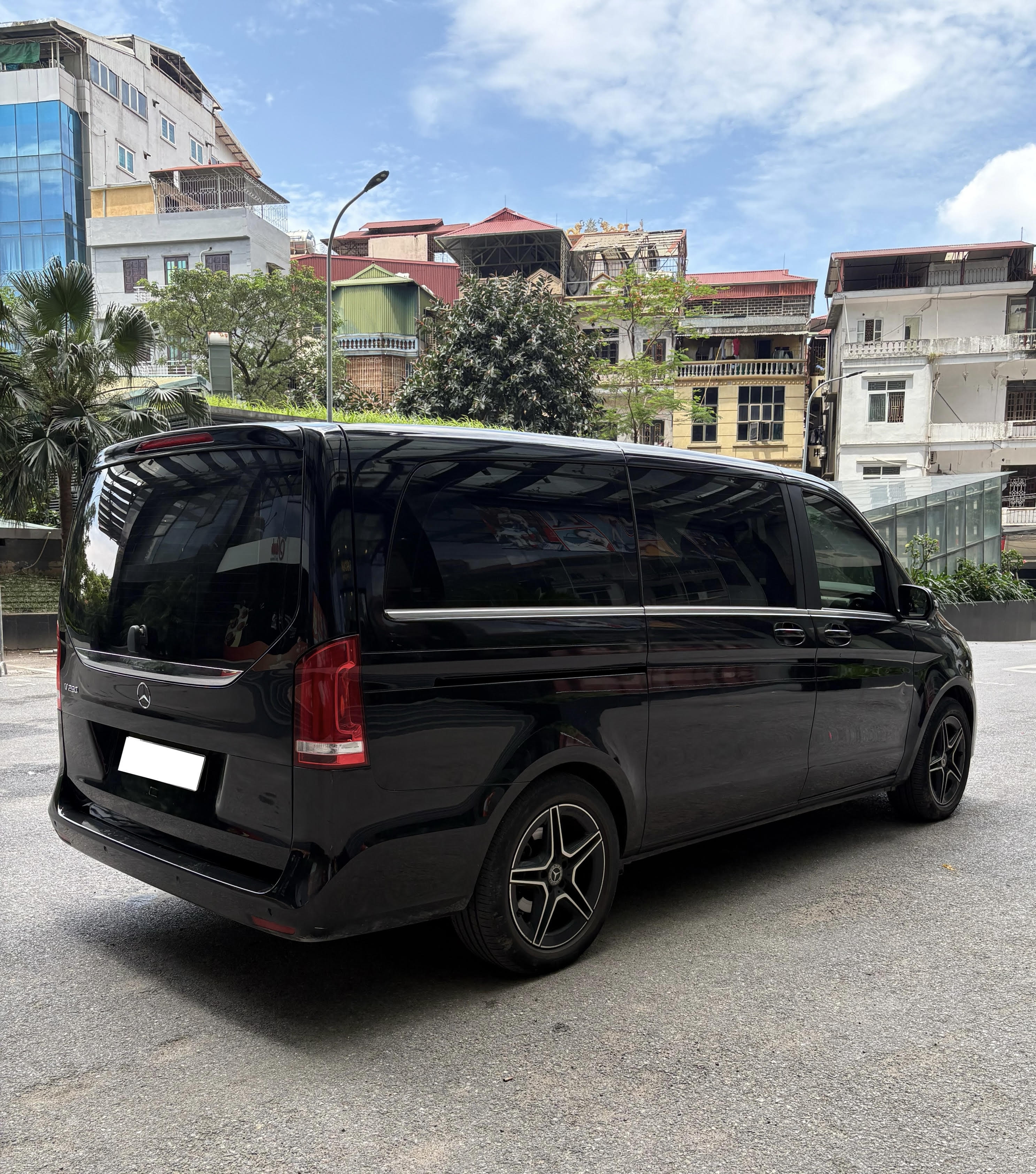 Mercedes V250