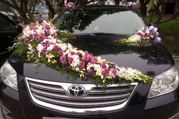 Dịch vụ cho thuê xe hoa cưới màu đen chuyên nghiệp gồm những gì?