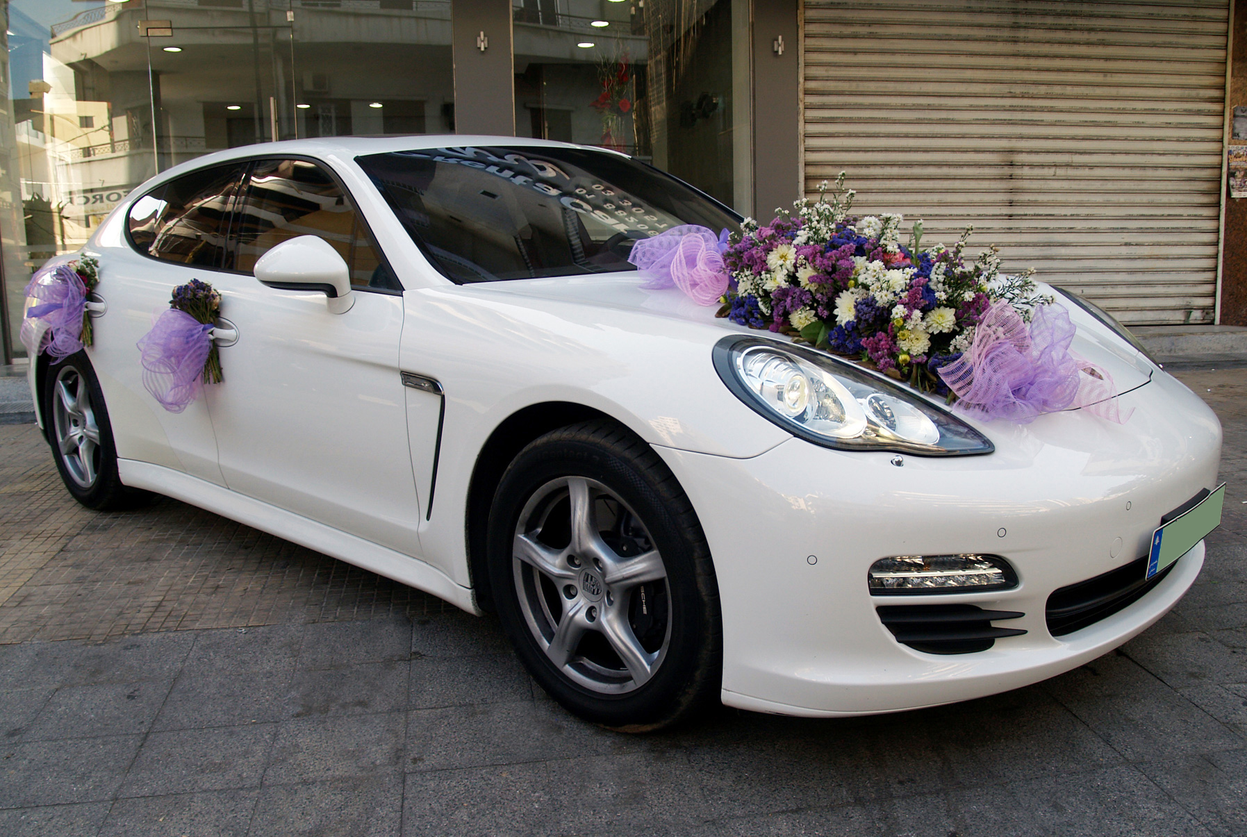 Kinh nghiệm thuê xe cưới Porsche không thể bỏ qua