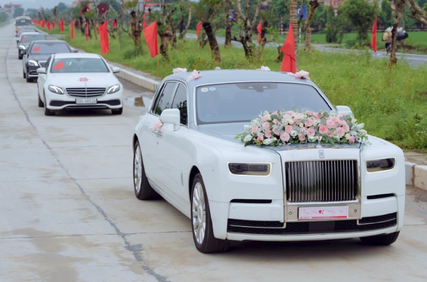 Lợi ích của việc chọn đơn vị uy tín trong dịch vụ cho thuê xe Rolls-Royce đám cưới