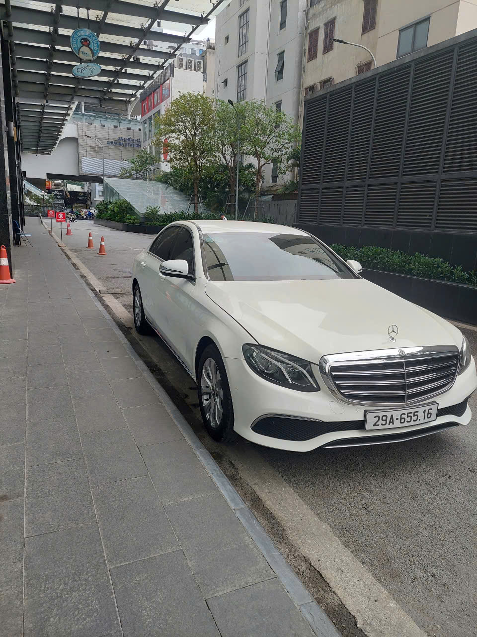 Lý do thuê xe 4 chỗ tự lái là lựa chọn lý tưởng cho gia đình nhỏ
