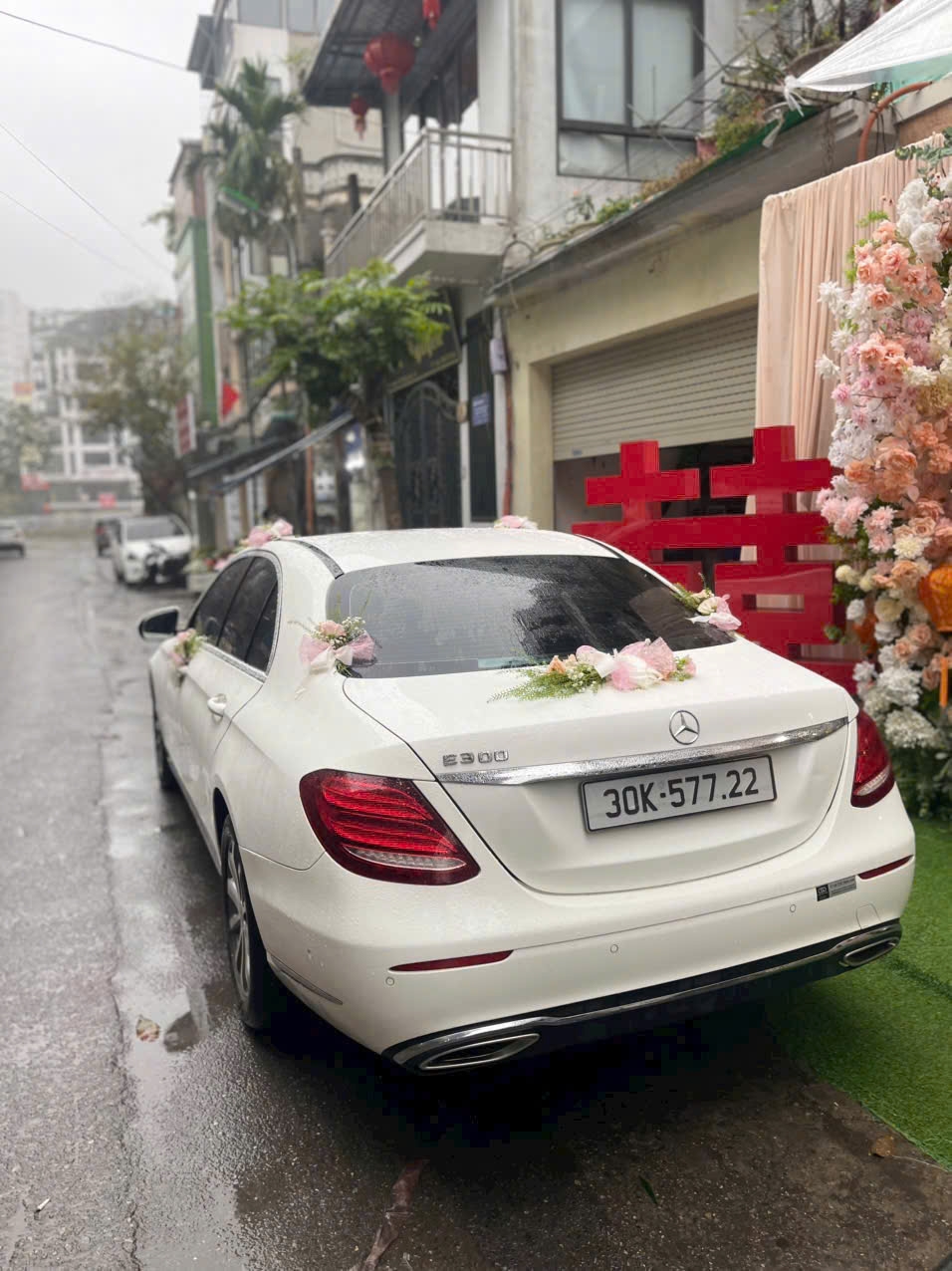 Tại sao nên chọn thuê xe cưới Mercedes?