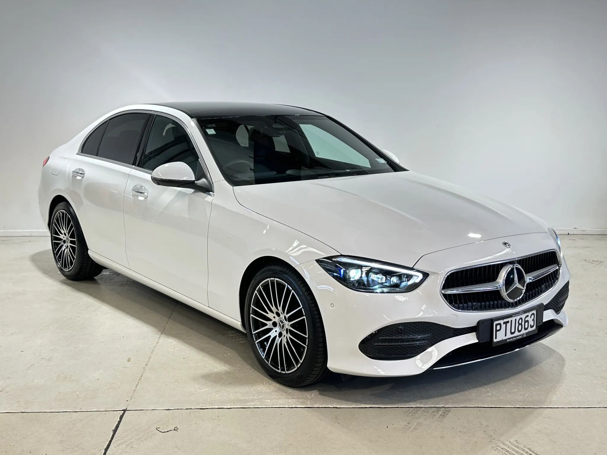 Ưu điểm của việc thuê xe tự lái Mercedes đời mới